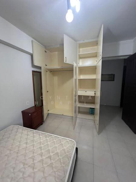 Shunfu road, Shunfu, Ang Mo Kio / Bishan / Thomson, Room Rental, 110 sqft, HDB Flat For Rent, by Cynthia Cheraphlin Lee Kwai Hoe, 13080555 - Common Room with built in wardrobe - PropertyGuru.com.sg