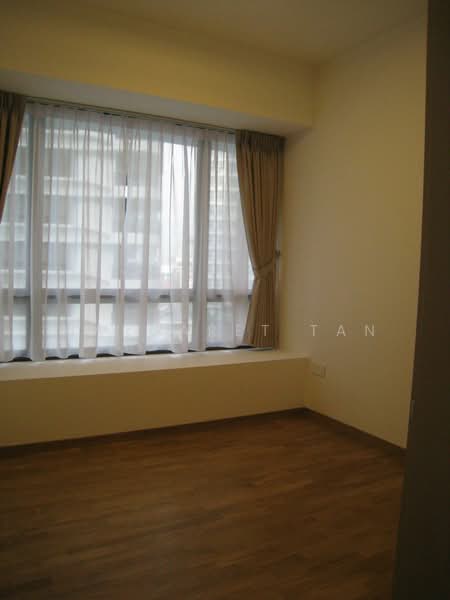 Trilight, 9 Newton Road, 2 Bedrooms, 1,109 sqft, Condominium For Rent, by Margaret Tan, 13105947 - Guest's room - PropertyGuru.com.sg