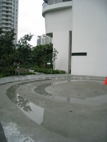 Trilight, 9 Newton Road, 2 Bedrooms, 1,109 sqft, Condominium For Rent, by Margaret Tan, 13105947 - water play area - PropertyGuru.com.sg