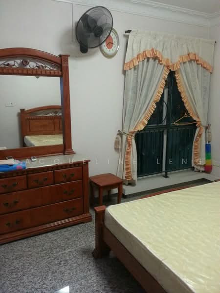 394 Bukit Batok West Avenue 5, 394 Bukit Batok West Avenue 5, 3 Bedrooms, 1,300 sqft, HDB Flat For Rent, by Jacqueline Leng, 13111734 - Master Room - PropertyGuru.com.sg