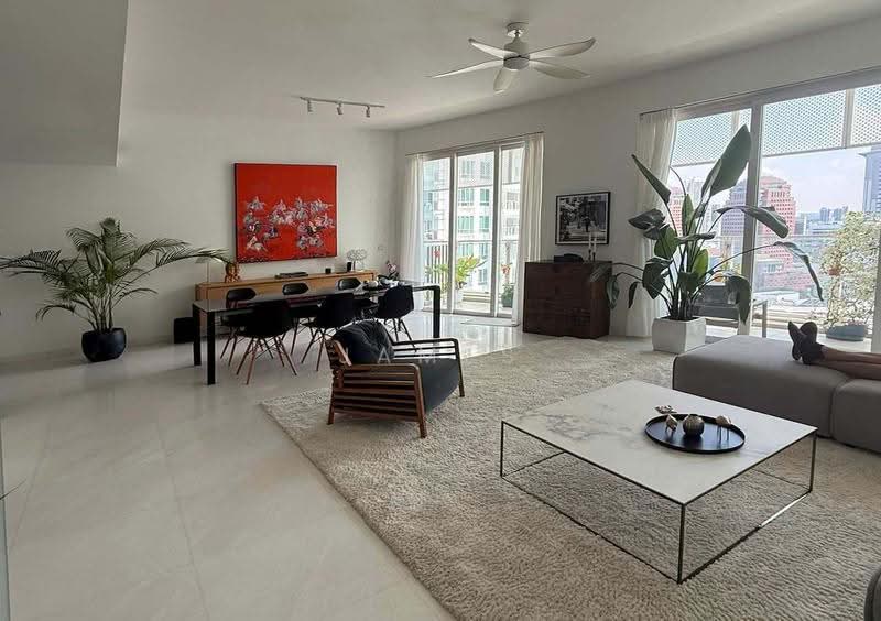 Saint Thomas Suites, 33 St Thomas Walk, Orchard / River Valley, 4 Bedrooms, 2,605 sqft, Condominium For Rent, by James Yeo, 13136201 - Living Room - PropertyGuru.com.sg