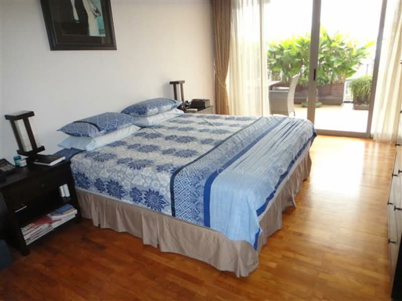 The Shelford, 1 Shelford Road, 4 Bedrooms, 2,164 sqft, Condominium For Rent, by Caron Choo, 1313905 - master bedroom - PropertyGuru.com.sg