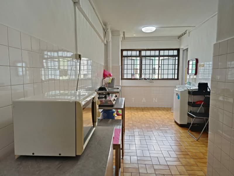 333 Serangoon Avenue 3, 333 Serangoon Avenue 3, 3 Bedrooms, 904 sqft, HDB Flat For Rent, by Janet Tan, 13142367 - PropertyGuru.com.sg