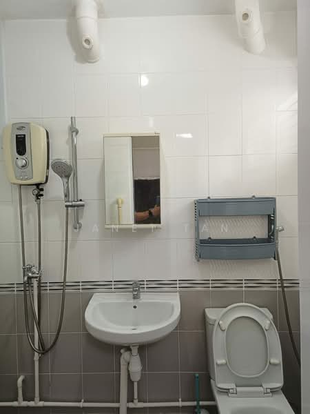 333 Serangoon Avenue 3, 333 Serangoon Avenue 3, 3 Bedrooms, 904 sqft, HDB Flat For Rent, by Janet Tan, 13142367 - PropertyGuru.com.sg