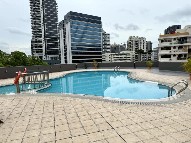 For Sale - Le Shantier