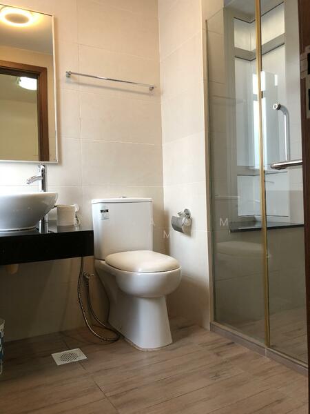 Master bathroom 