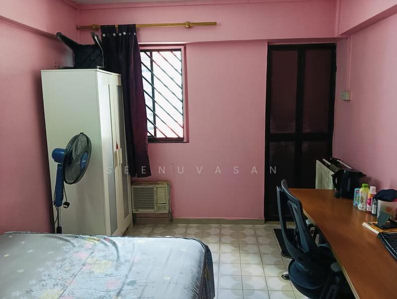 301 Jurong East Street 32, 301 Jurong East Street 32, Boon Lay / Jurong / Tuas, Room Rental, 200 sqft, HDB Flat For Rent, by Seenuvasan Balamurugan (Bala), 13311511 - Bedroom - PropertyGuru.com.sg