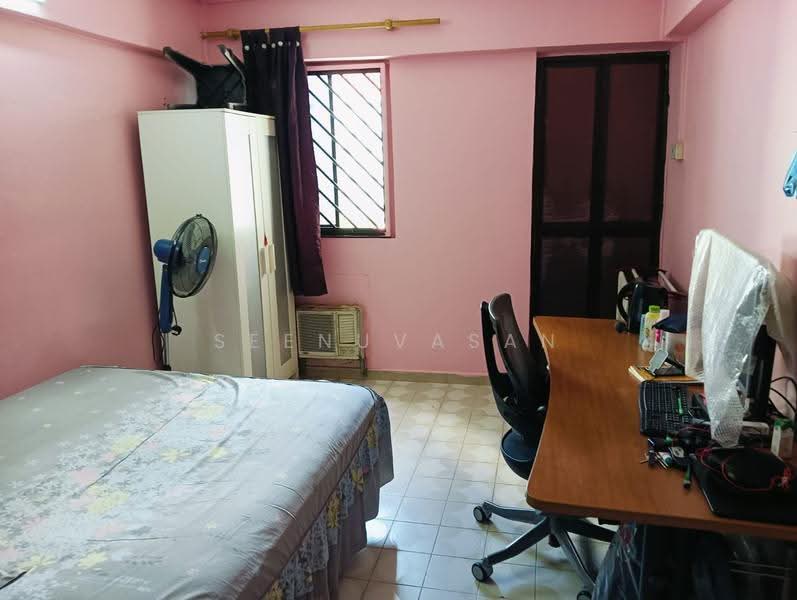 301 Jurong East Street 32, 301 Jurong East Street 32, Boon Lay / Jurong / Tuas, Room Rental, 200 sqft, HDB Flat For Rent, by Seenuvasan Balamurugan (Bala), 13311511 - Bedroom - PropertyGuru.com.sg