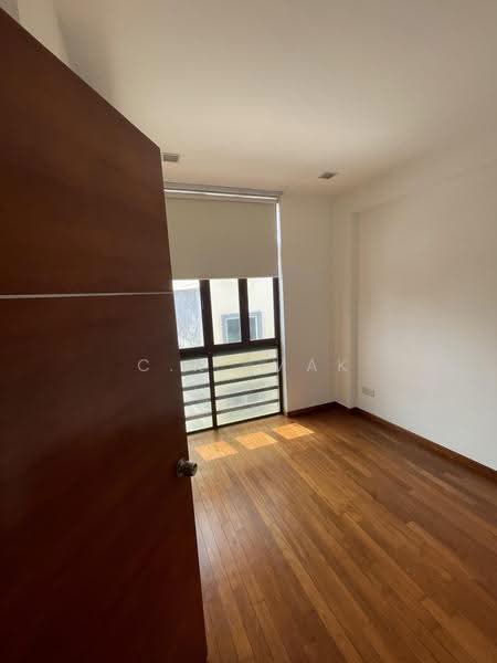 Niven Loft, 70 Niven Road, Orchard / River Valley, 3 Bedrooms, 2,066 sqft, Apartment For Rent, by C.K. Mak, 13426576 - PropertyGuru.com.sg