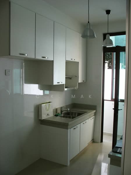 Niven Loft, 70 Niven Road, 3 Bedrooms, 2,066 sqft, Apartment For Rent, by C.K. Mak, 13426576 - PropertyGuru.com.sg