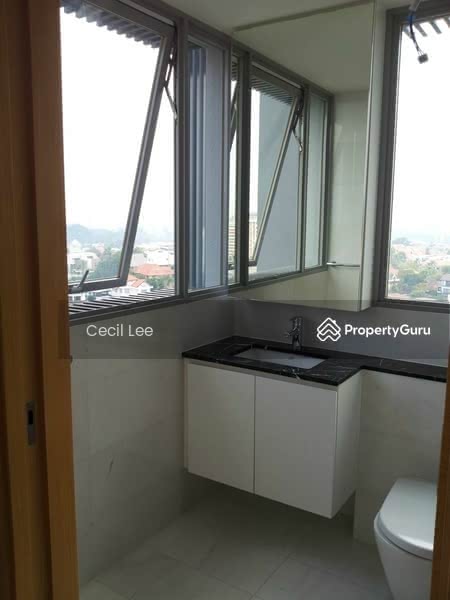 The Scala @ Lorong Chuan, 120 Serangoon Avenue 3, 3 Bedrooms, 904 sqft, Condominium For Rent, by Cecil Lee, 13487200 - Master Bedroom Toilet - PropertyGuru.com.sg