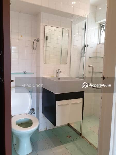 Master bedroom Toilet