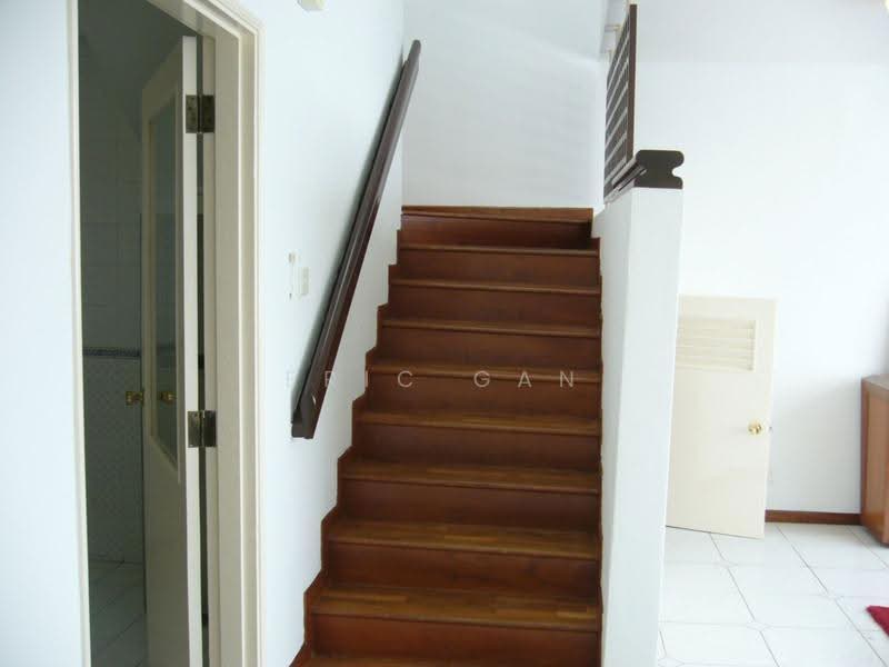 Siglap Centre, 55 Siglap Road, East Coast / Marine Parade, 2 Bedrooms, 1,230 sqft, Apartment For Rent, by Eric Gan, 13564620 - Staircase to Bedrooms - PropertyGuru.com.sg
