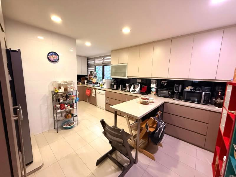 The Balmoral, 16 Balmoral Park, 4 Bedrooms, 2,900 sqft, Condominium For Rent, by Julia Leow, 13571247 - PropertyGuru.com.sg