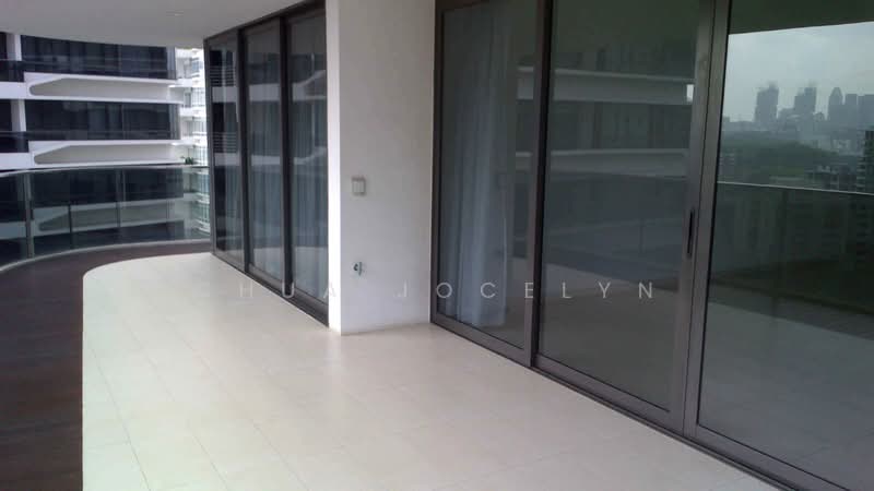 Trilight, 9 Newton Road, 3 Bedrooms, 2,100 sqft, Condominium For Rent, by Chua Jocelyn, 13575162 - Balcony - PropertyGuru.com.sg