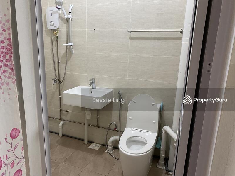 Master toilet