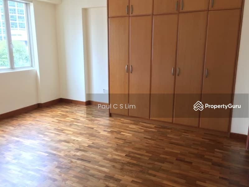 Master Bedroom (2)