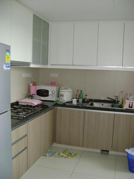 The Metropolitan Condominium, 8 Alexandra View, Alexandra / Commonwealth, 2 Bedrooms, 1,313 sqft, Condominium For Rent, by Yen Neo L Y, 13777351 - PropertyGuru.com.sg