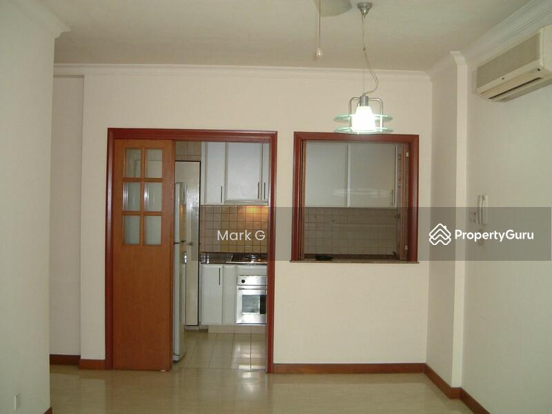 Compass Heights, 11 Sengkang Square, 2 Bedrooms, 1,033 sqft, Apartment For Rent, by Mark G, 13788023 - Entrance to Kitchen - PropertyGuru.com.sg
