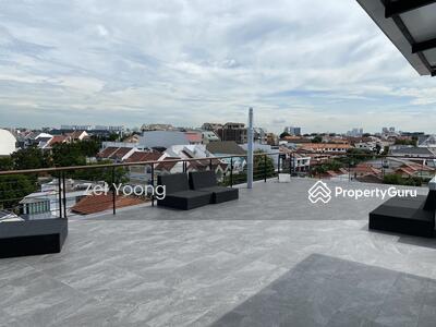 For Rent - Parry Court