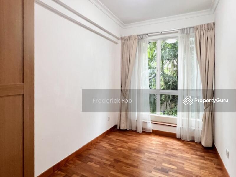 2nd Bedroom with greenery view