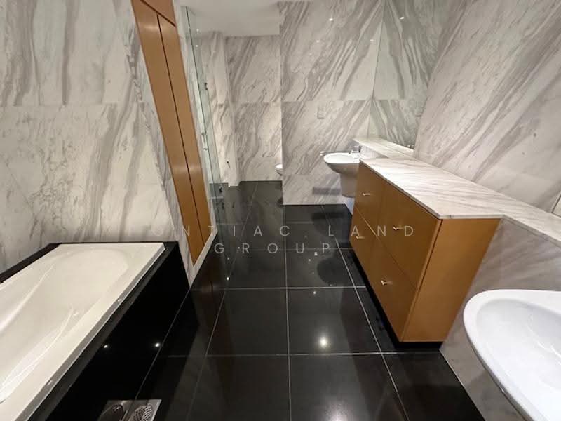 The Colonnade, 82 Grange Road, Tanglin / Holland / Bukit Timah, 4 Bedrooms, 3,994 sqft, Apartment For Rent, by Pontiac Land Group, 13905663 - Bathroom - PropertyGuru.com.sg
