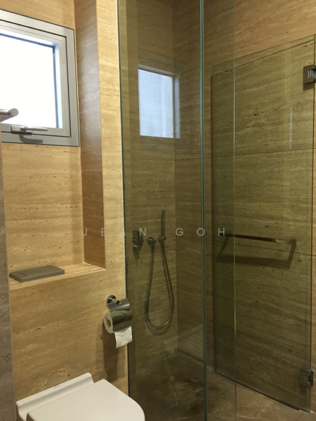 For Rent - 8 Rodyk