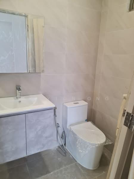 Sherwood Condo, 169 Jalan Jurong Kechil, 2 Bedrooms, 937 sqft, Condominium For Rent, by Clayton Ong, 14161416 - PropertyGuru.com.sg