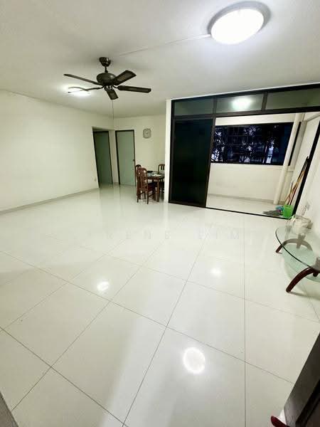 275B Jurong West Street 25, 275B Jurong West Street 25, Boon Lay / Jurong / Tuas, 3 Bedrooms, 1,194 sqft, HDB Flat For Rent, by Serene Lim, 14178069 - Living Room - PropertyGuru.com.sg