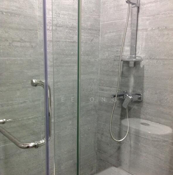 Shower cubicle