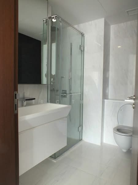 Adria, 12 Derbyshire Road, 2 Bedrooms, 689 sqft, Condominium For Rent, by Eric Tham, 14197486 - Master attach bathroom - PropertyGuru.com.sg