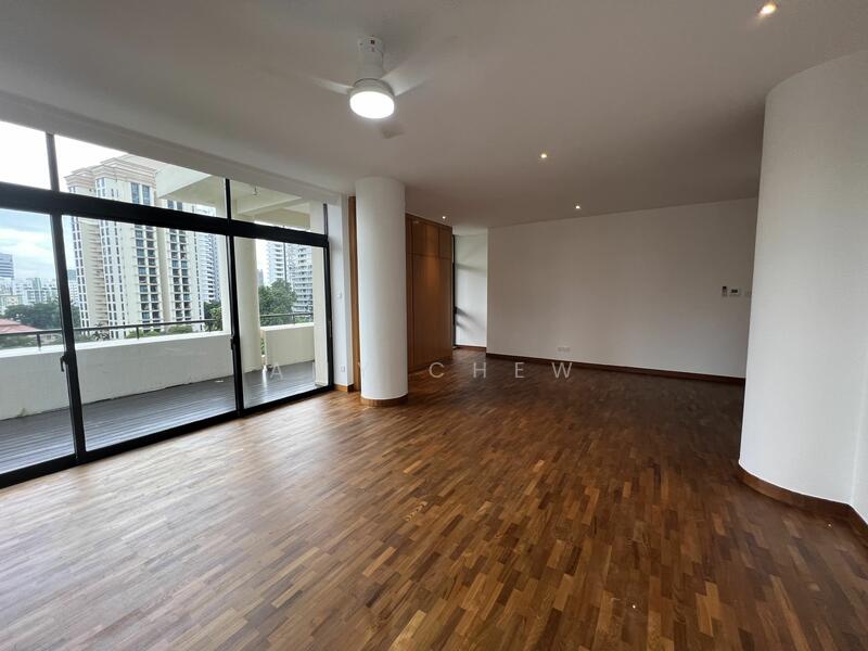 For Rent - The Colonnade