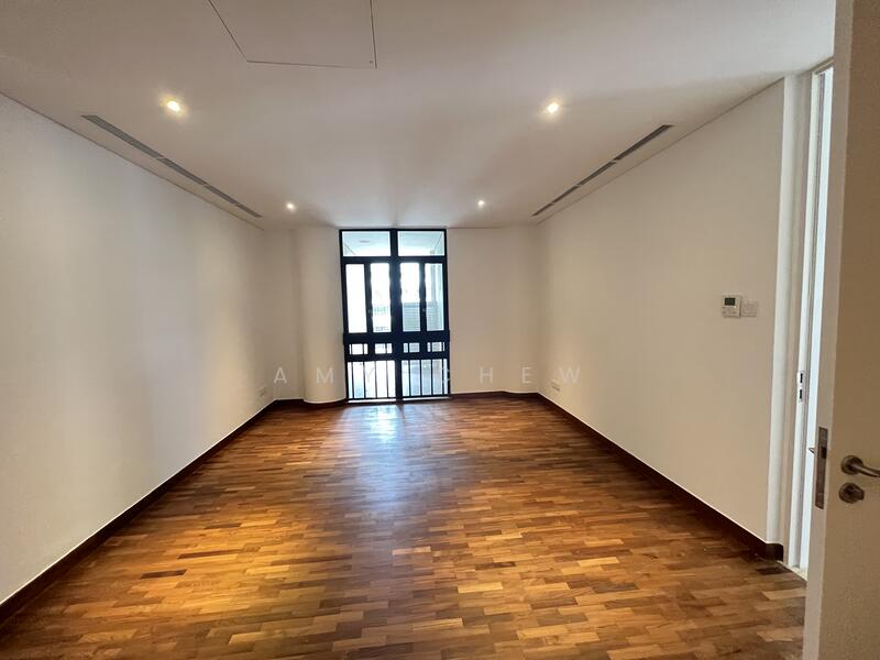 For Rent - The Colonnade