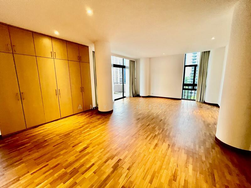 For Rent - The Colonnade