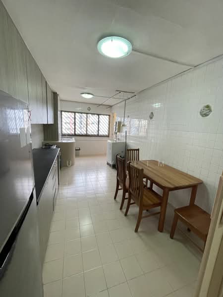 For Rent - 12 Pine Close