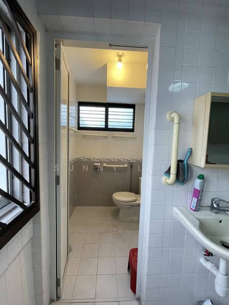 For Rent - 12 Pine Close