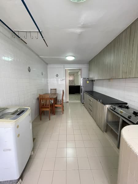 For Rent - 12 Pine Close