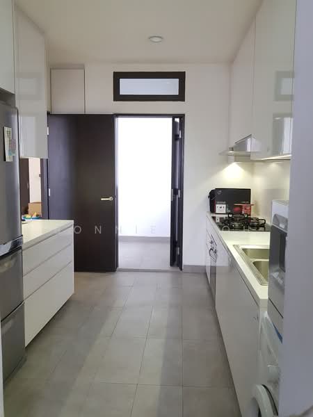 Kuie Pong Loft, 10 Robin Walk, 3 Bedrooms, 1,580 sqft, Condominium For Rent, by Bonnie Yeoh, 14583737 - PropertyGuru.com.sg