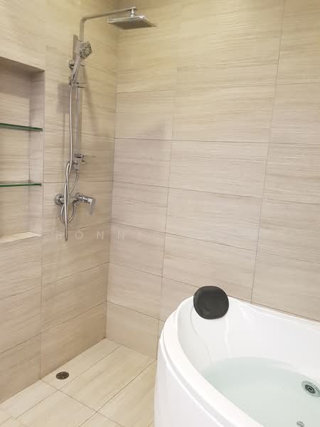 Kuie Pong Loft, 10 Robin Walk, 3 Bedrooms, 1,580 sqft, Condominium For Rent, by Bonnie Yeoh, 14583737 - PropertyGuru.com.sg