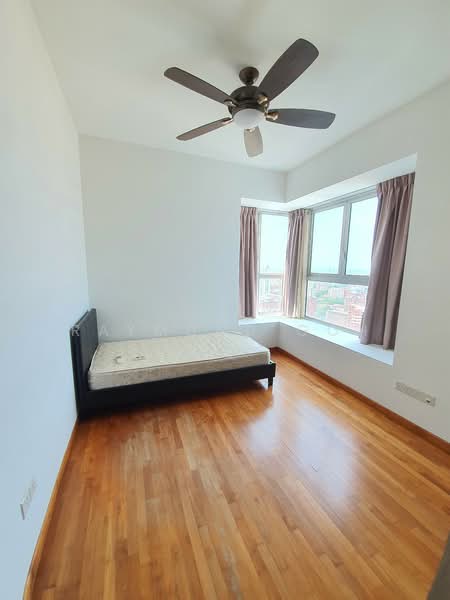 The Metropolitan Condominium, 8 Alexandra View, 4 Bedrooms, 1,755 sqft, Condominium For Rent, by Raymond Goh, 14641467 - PropertyGuru.com.sg