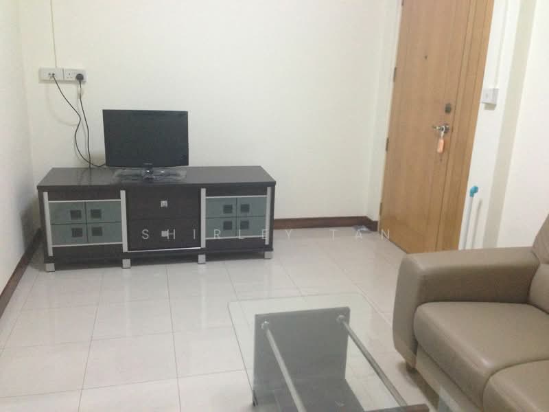990A Jurong West Street 93, 990A Jurong West Street 93, 1 Bedroom, 516 sqft, HDB Flat For Rent, by Shirley Tan, 14775557 - Living Room - TV console and LCD TV - PropertyGuru.com.sg