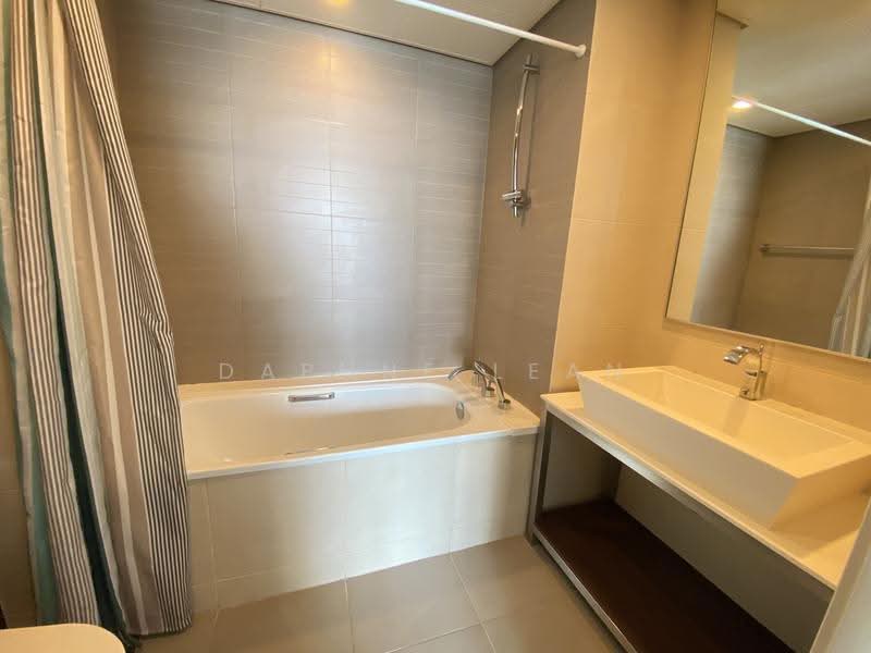 The Sail @ Marina Bay, 2 Marina Boulevard, Boat Quay / Raffles Place / Marina, 2 Bedrooms, 1,033 sqft, Apartment For Rent, by Daphne Lean, 14944035 - Bathroom - PropertyGuru.com.sg