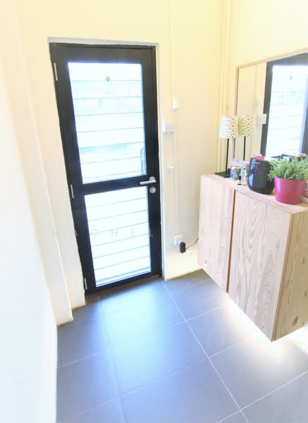 Compact cozy studio @ Farrer Park MRT (3mins walk), Sing Joo Walk, Studio, 350 sqft, Apartment For Rent, by Rachel Bang, 15097662 - Private entrance to your unit - PropertyGuru.com.sg