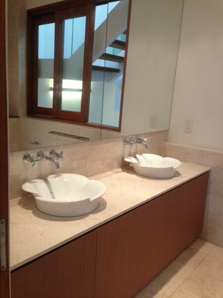 Blair road Short Term Lease, Blair Road, 3 Bedrooms, 4,240 sqft, Conservation House For Rent, by Jessica Teoh, 15249878 - Junior Ensuite - PropertyGuru.com.sg