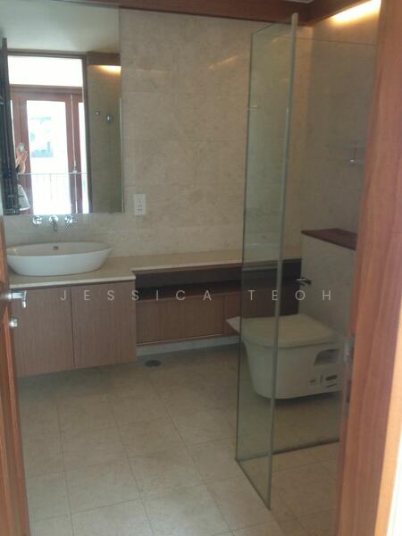 Blair road Short Term Lease, Blair Road, 3 Bedrooms, 4,240 sqft, Conservation House For Rent, by Jessica Teoh, 15249878 - Third Bedroom ensuite - PropertyGuru.com.sg