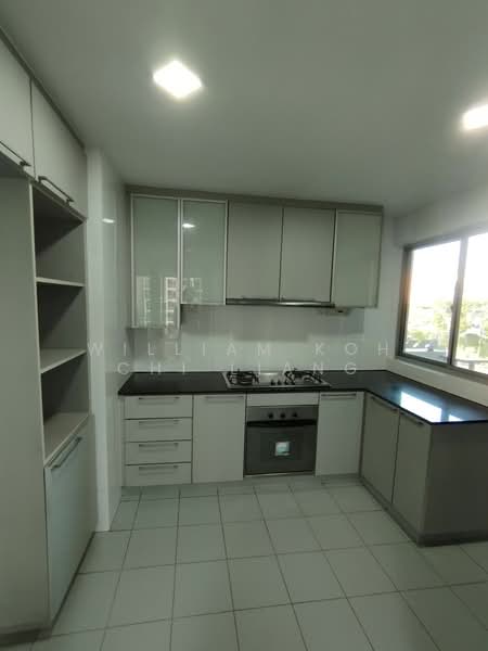 Grandeur 8, 2 Ang Mo Kio Central 3, 3 Bedrooms, 1,227 sqft, Condominium For Rent, by William Koh Chi Liang, 15324104 - Kitchen - PropertyGuru.com.sg