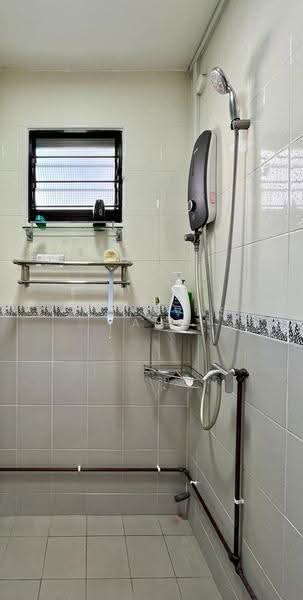 98 Whampoa Drive, 98 Whampoa Drive, Balestier / Toa Payoh, Room Rental, 150 sqft, HDB Flat For Rent, by Seenuvasan Balamurugan (Bala), 15383768 - Bathroom - PropertyGuru.com.sg