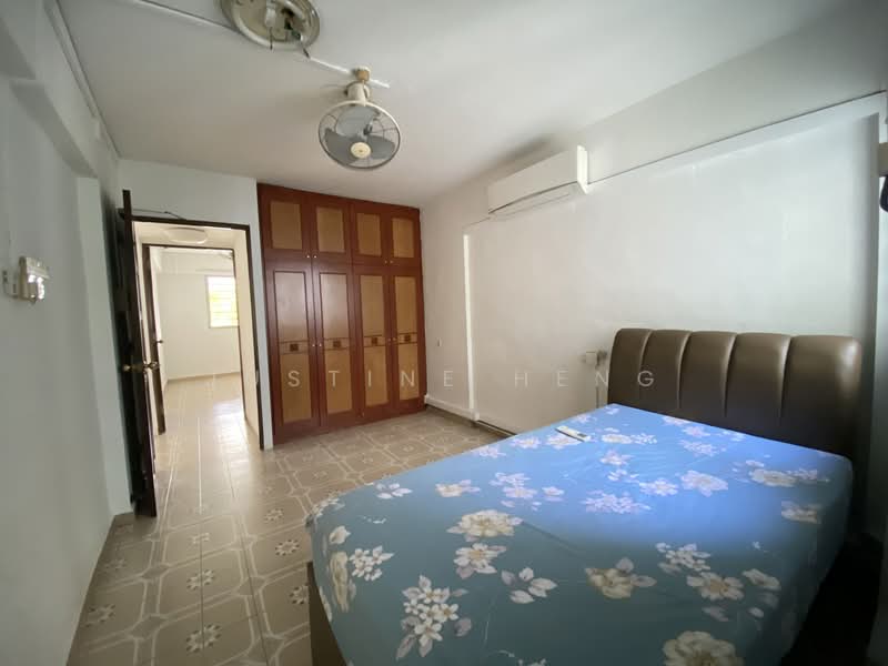 Master Bathroom with super single bed