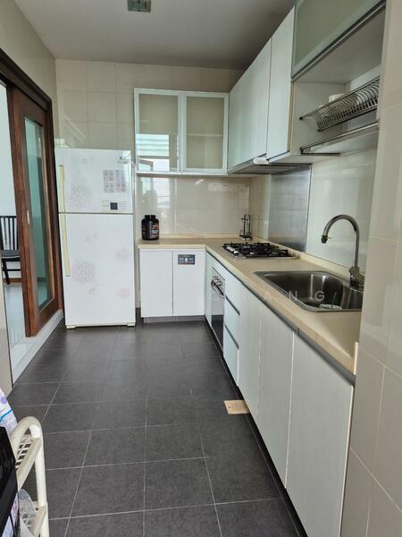 Crystal Heights, 75 Pasir Panjang Hill, 3 Bedrooms, 1,108 sqft, Apartment For Rent, by Freda Chang, 15411967 - PropertyGuru.com.sg