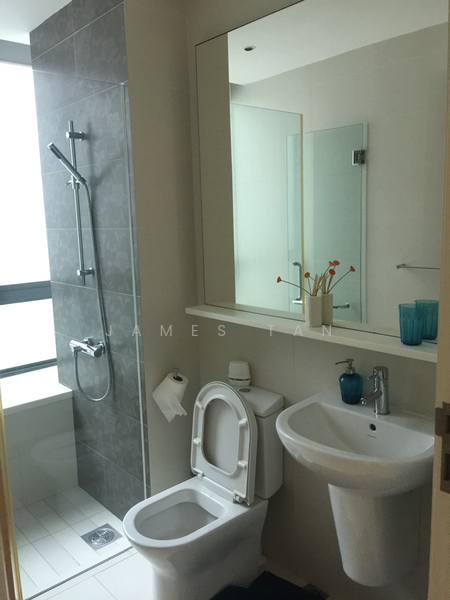 Rosewood Suites, 61 Rosewood Drive, 3 Bedrooms, 1,100 sqft, Condominium For Rent, by James Tan, 15418300 - PropertyGuru.com.sg